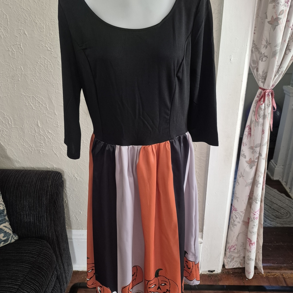 Black and Multicolor Long Sleeve Dress